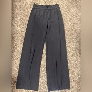 lululemon Ribbed Softstreme Mid-Rise Pant